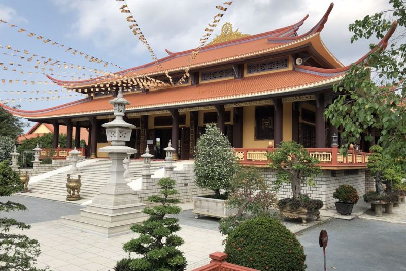 Truc Lam Zen Monastery - Famous pilgrimage destination in Da Lat